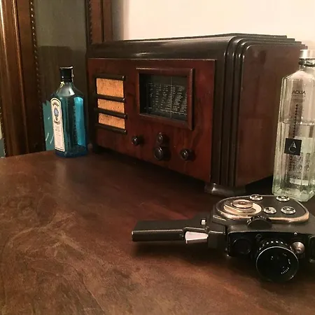 Apartment Retro Jazz Age *